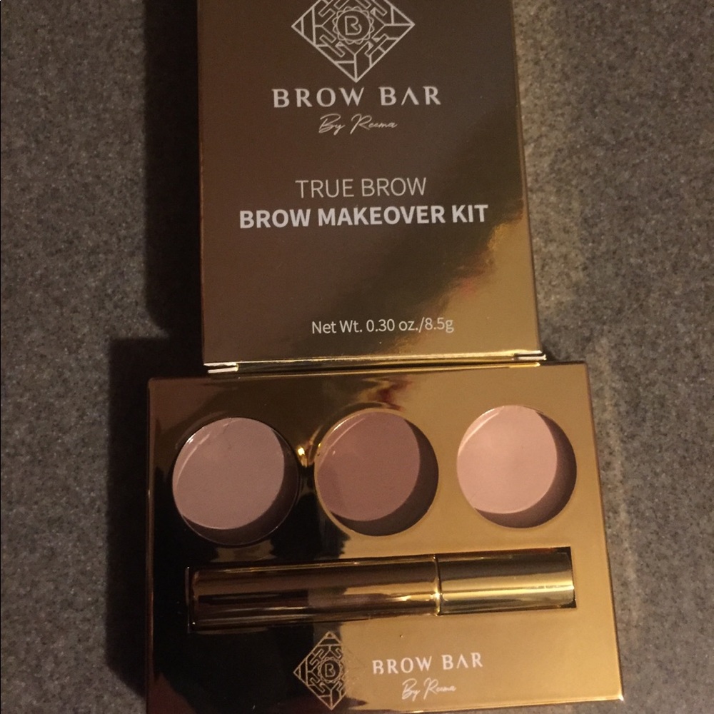 ❤️3 for 20 ❤️ Brow bar light eyebrow kit